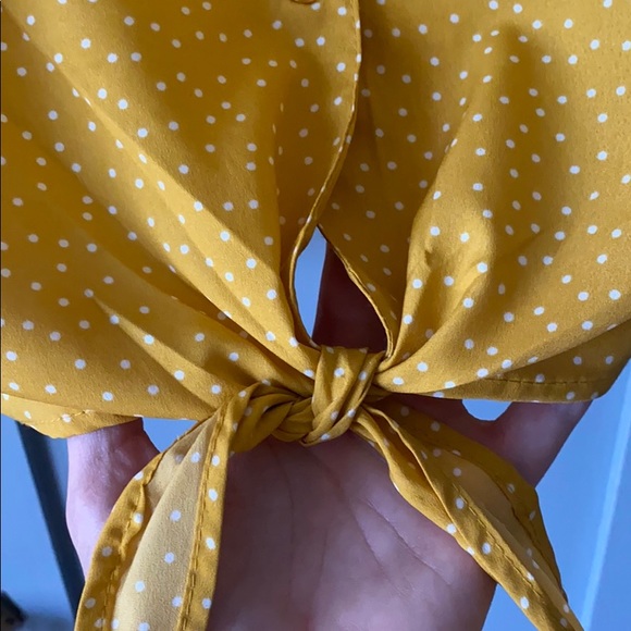 Crop button down w front tie - Picture 3 of 7